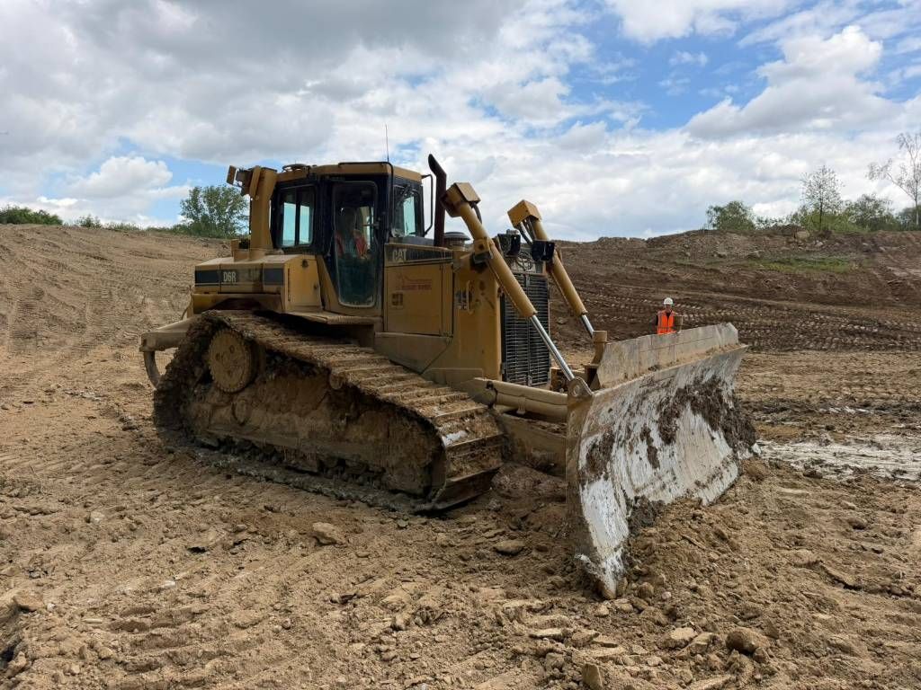 CAT D 6 R III