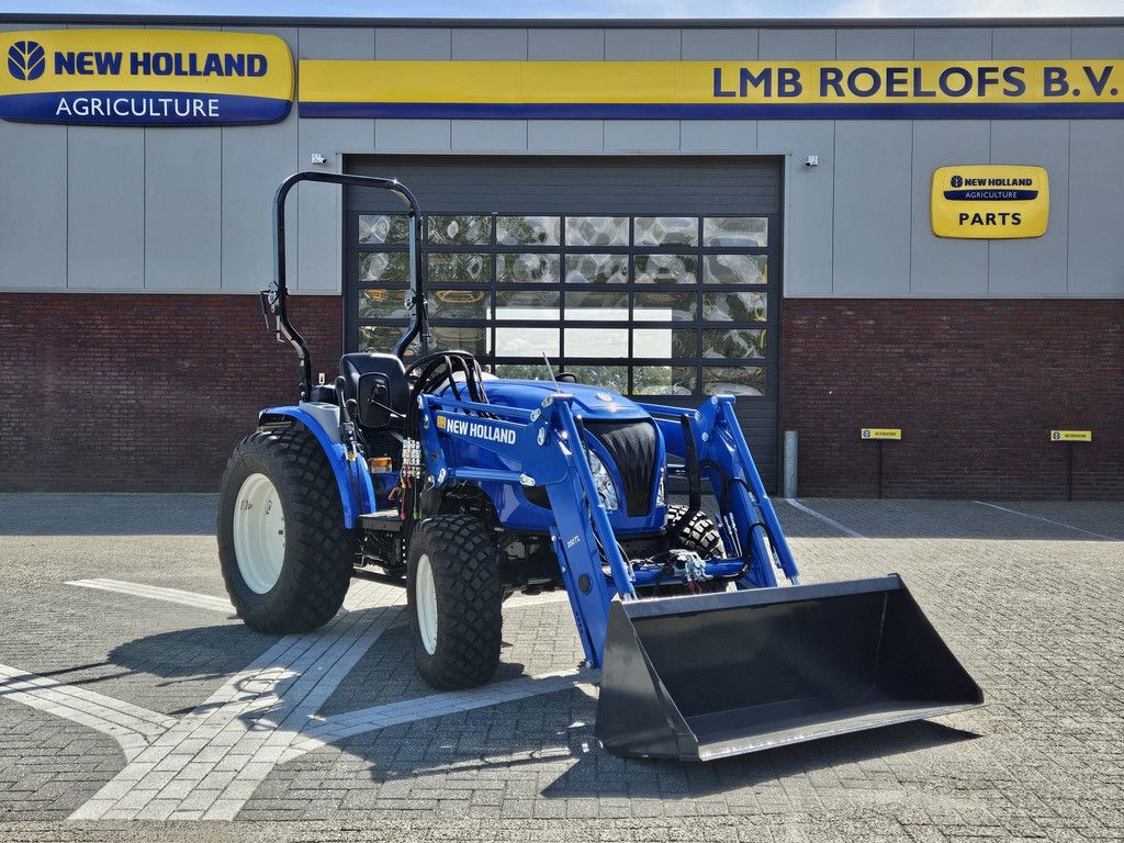 New Holland Boomer 55 HST met voorlader
