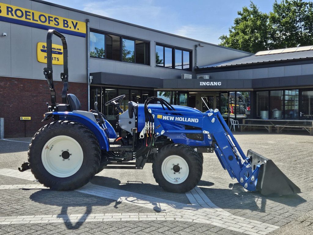 New Holland Boomer 55 HST met voorlader