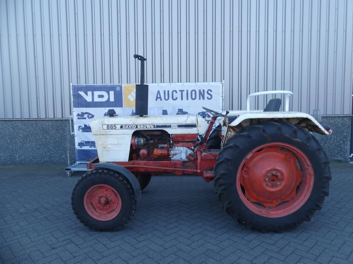 David Brown 885