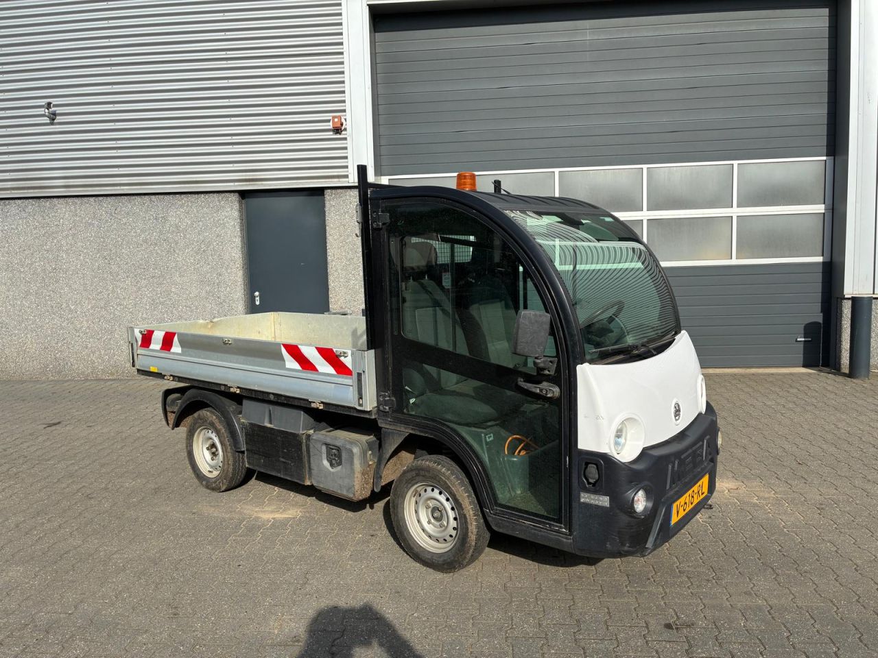 Mega RNH9 electrische wagen