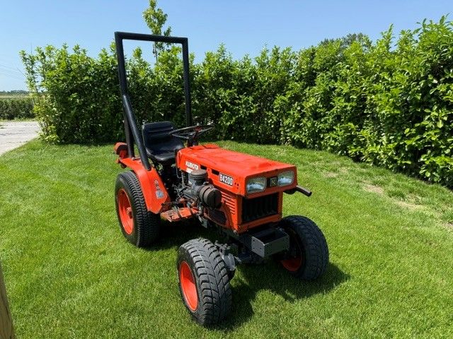 Kubota B4200 4WD
