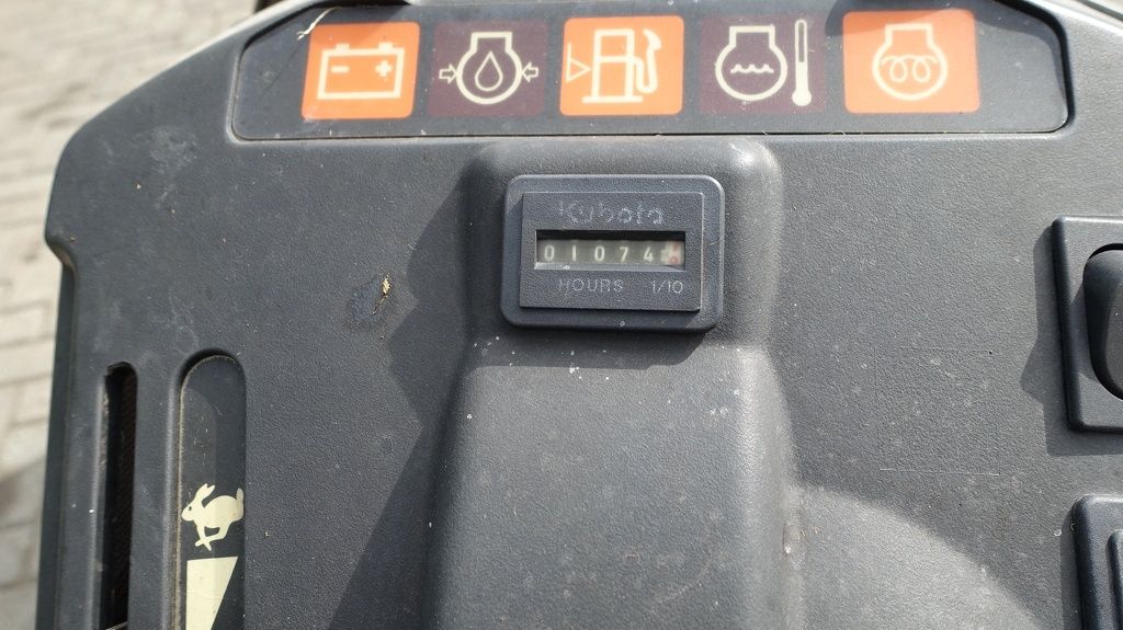Kubota G18 Zitmaaier met opvangbak