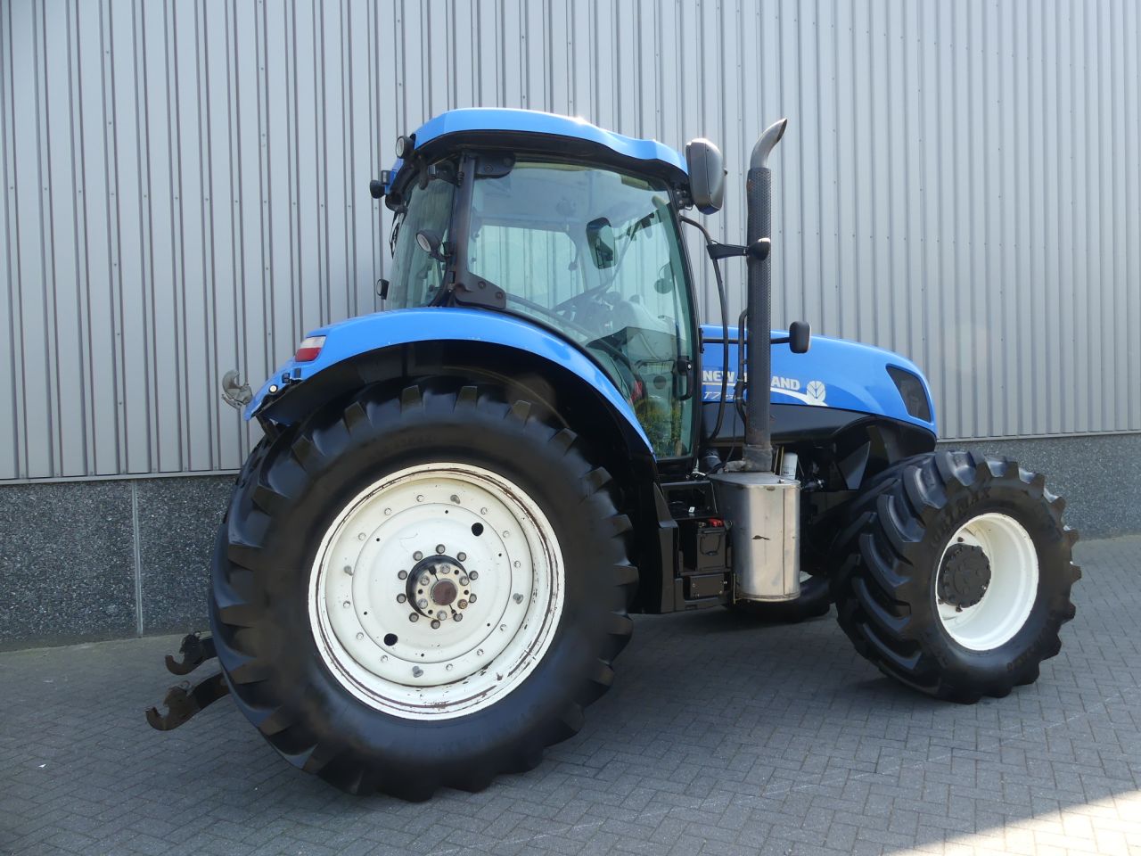 New Holland T7.235 Supersteer