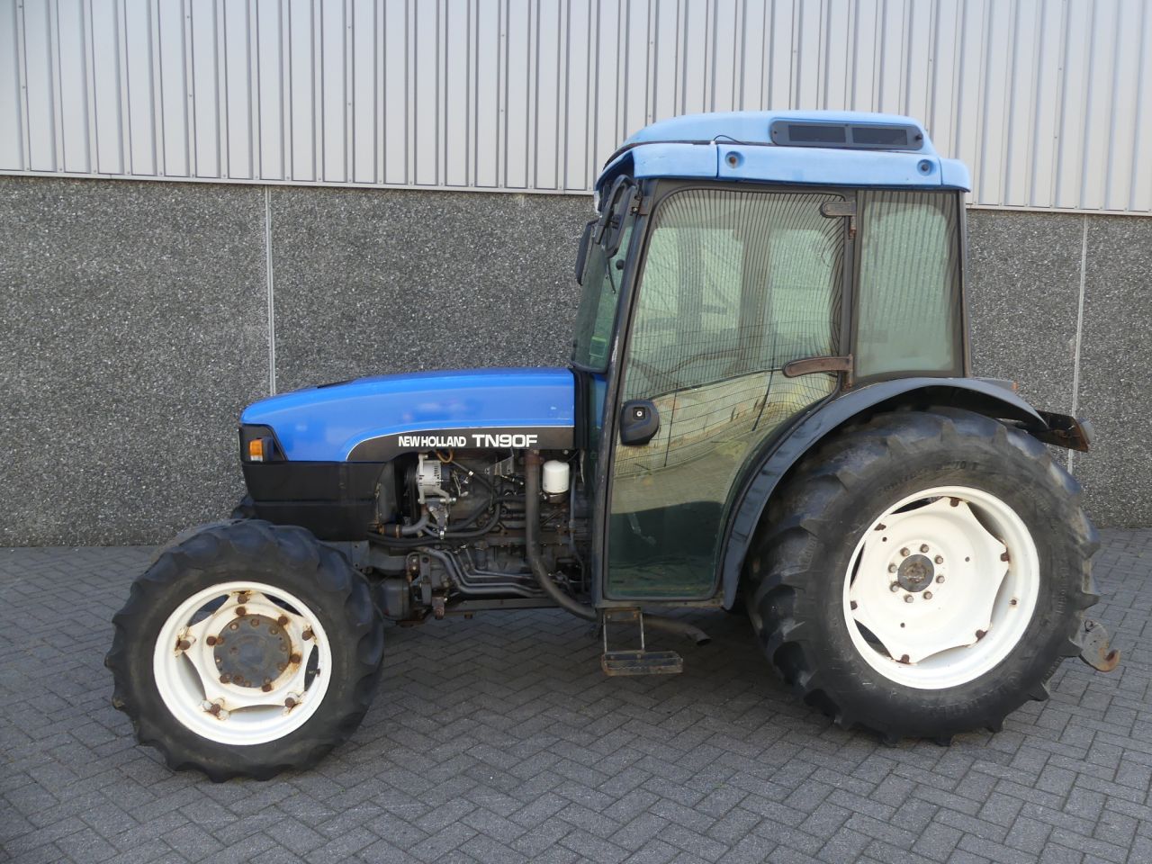 New Holland TN90F Supersteer semi smalspoor