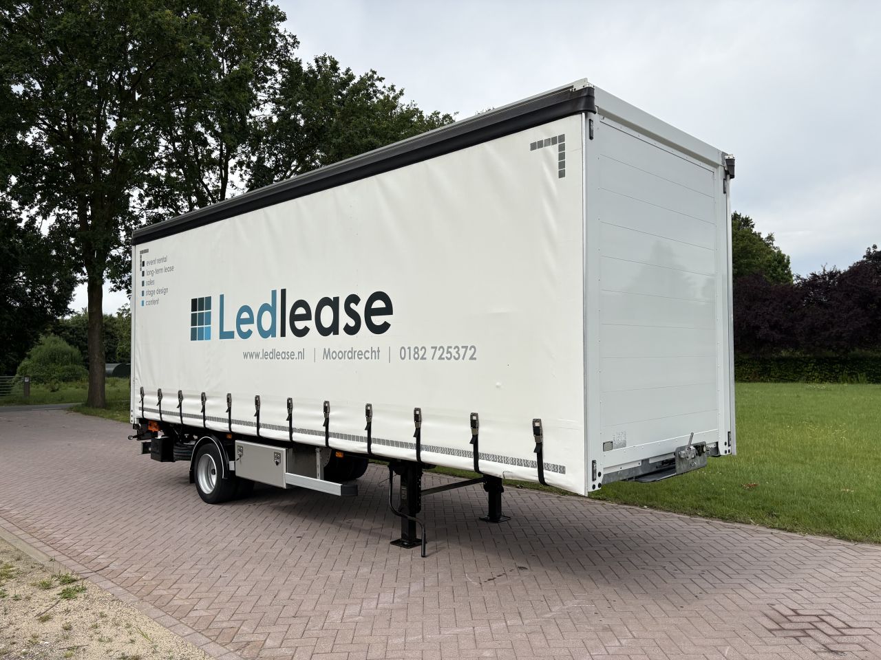 Be oplegger Bunk schuifzielen 7 ton met laadklep 1500 kg