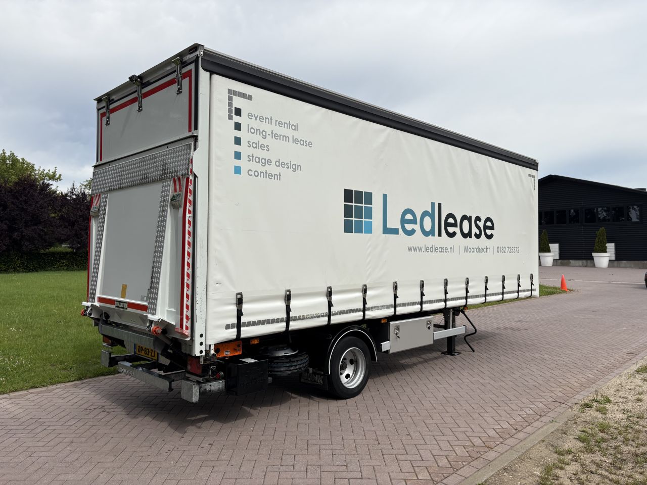 Be oplegger Bunk schuifzielen 7 ton met laadklep 1500 kg