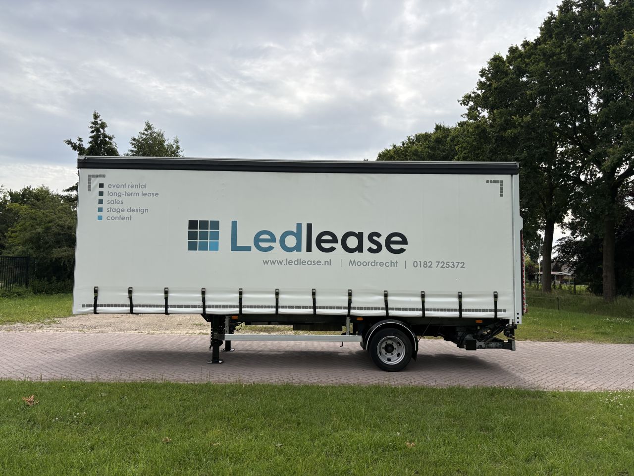 Be oplegger Bunk schuifzielen 7 ton met laadklep 1500 kg