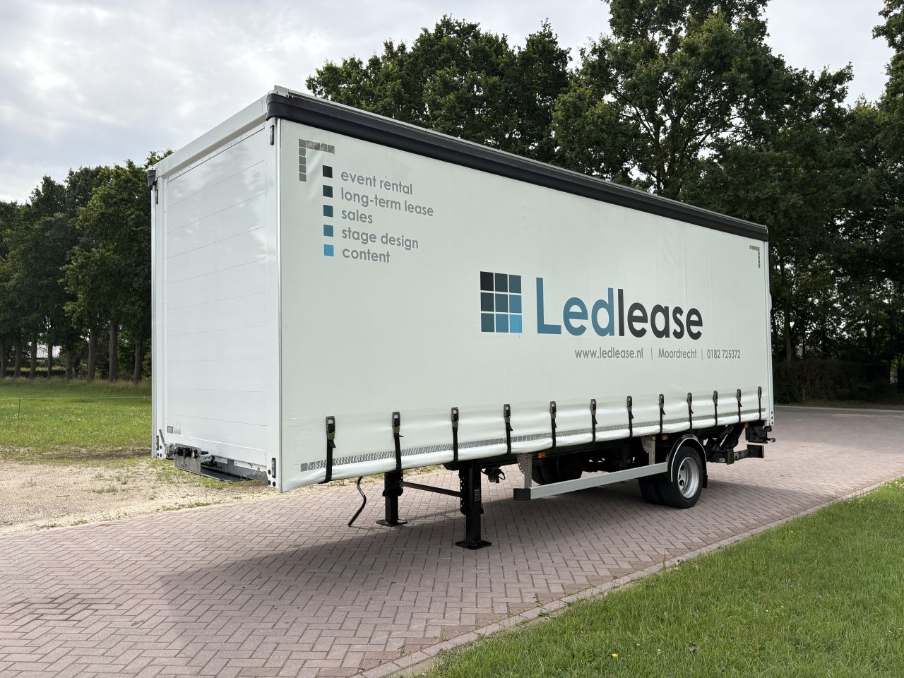 Be oplegger Bunk schuifzielen 7 ton met laadklep 1500 kg