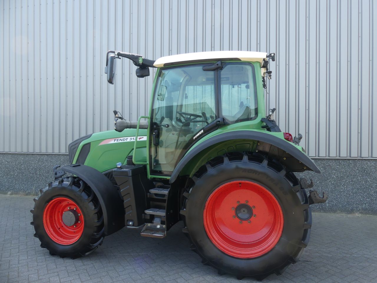 Fendt 312 Vario Power met fronthef & PTO 7345 uur
