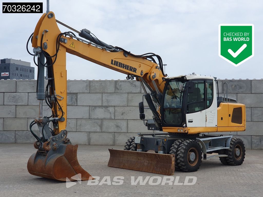 Liebherr A920
