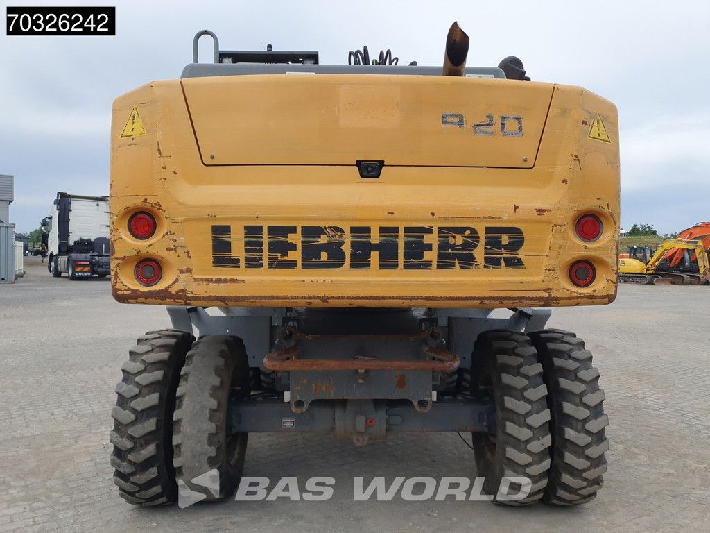 Liebherr A920