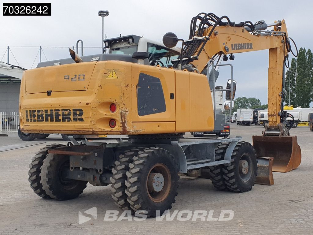 Liebherr A920