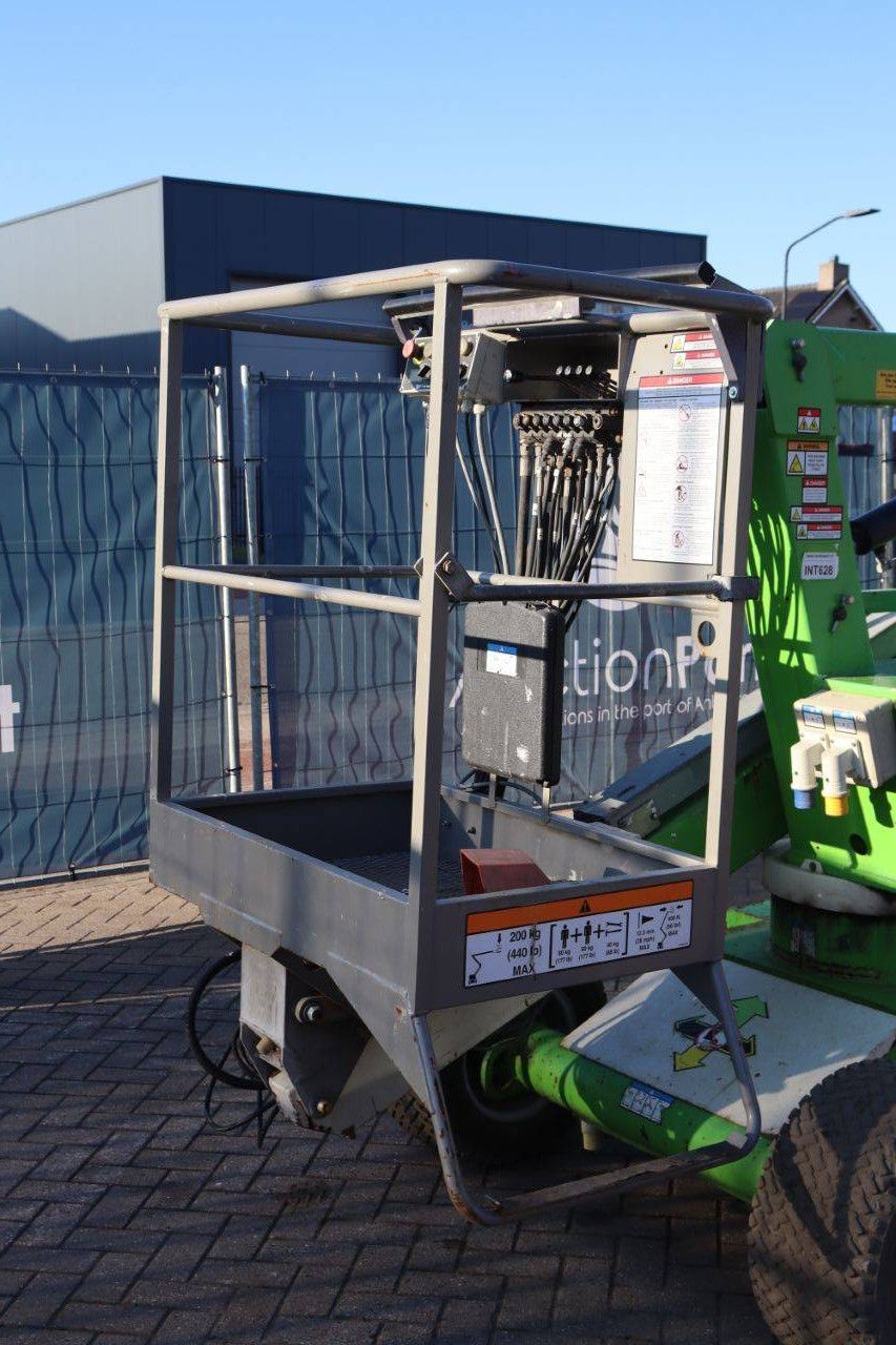 Knikarmhoogwerker Niftylift HR12NDE Elektrisch + Diesel 12m 2014
