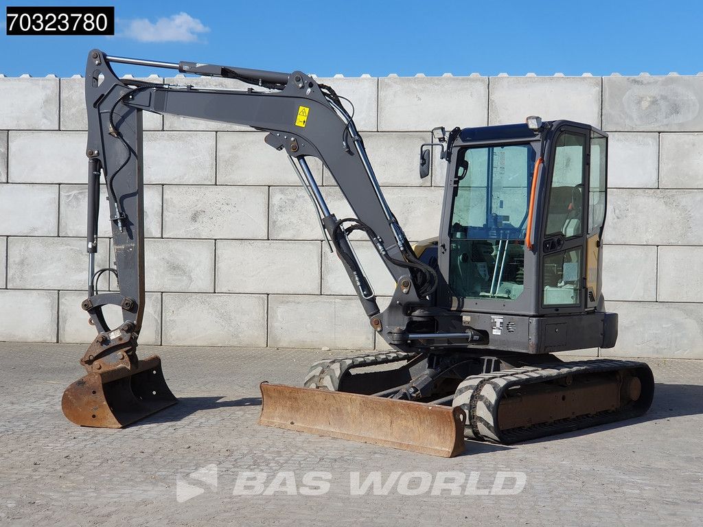 Volvo ECR58 F A/C - 3 Buckets