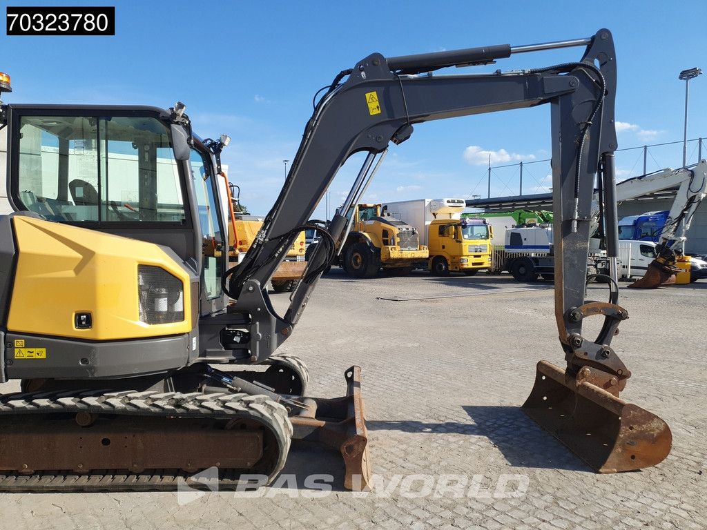 Volvo ECR58 F A/C - 3 Buckets
