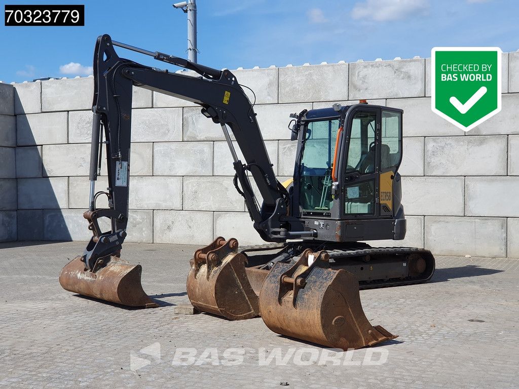 Volvo ECR58 F A/C - 3 Buckets