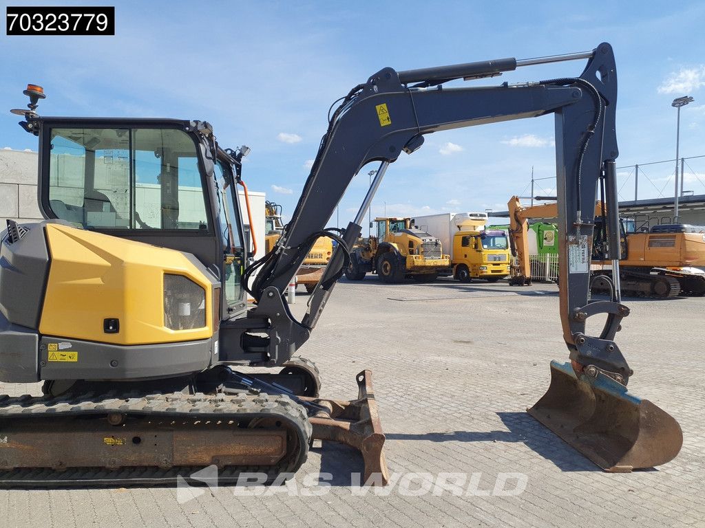 Volvo ECR58 F A/C - 3 Buckets