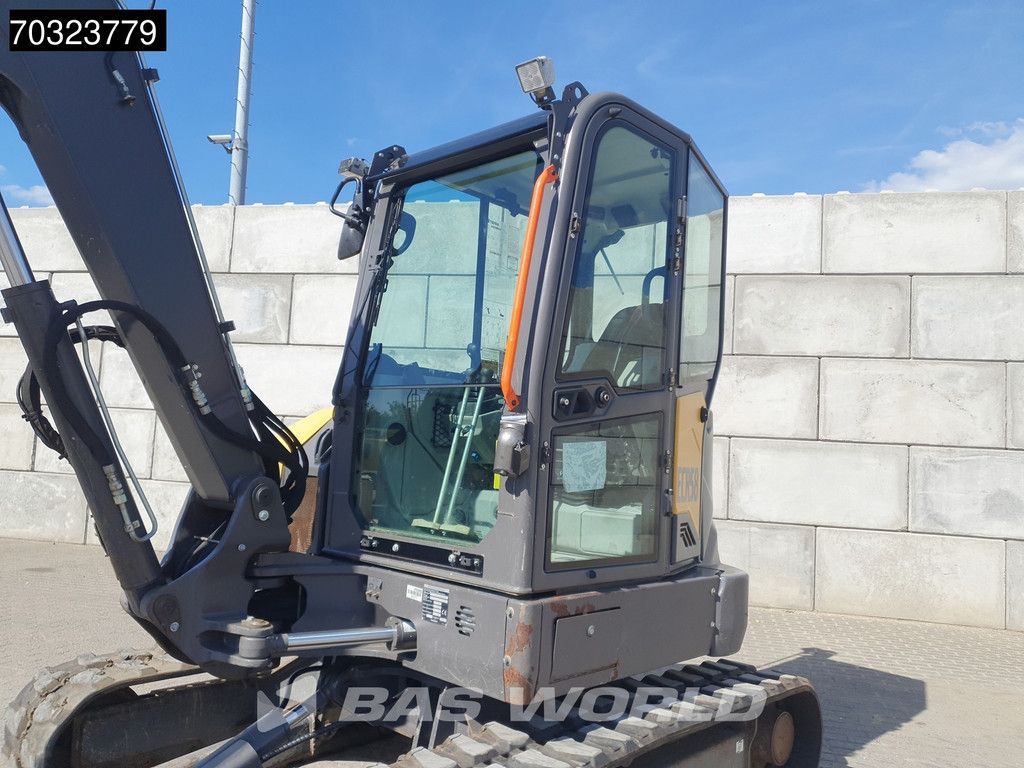 Volvo ECR58 F A/C - 3 Buckets