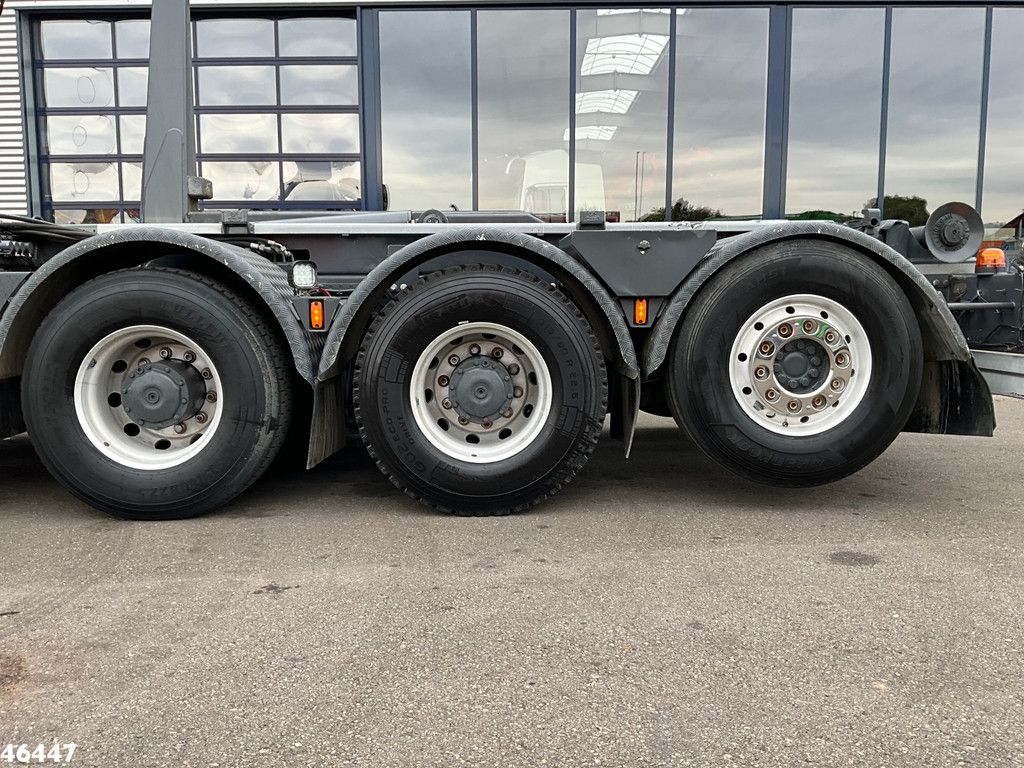 Mercedes-Benz Arocs 3251 8x4 Euro 6 HIab 28 Tonmeter laadkraan
