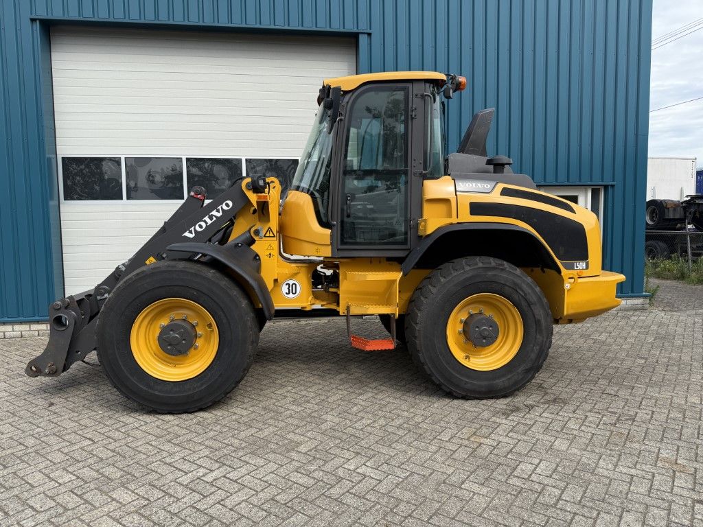 VOLVO L50H (BJR 2019 ) 3250 UUR