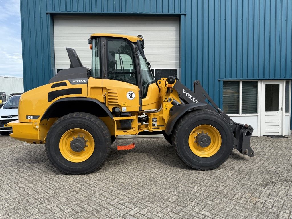 VOLVO L50H (BJR 2019 ) 3250 UUR
