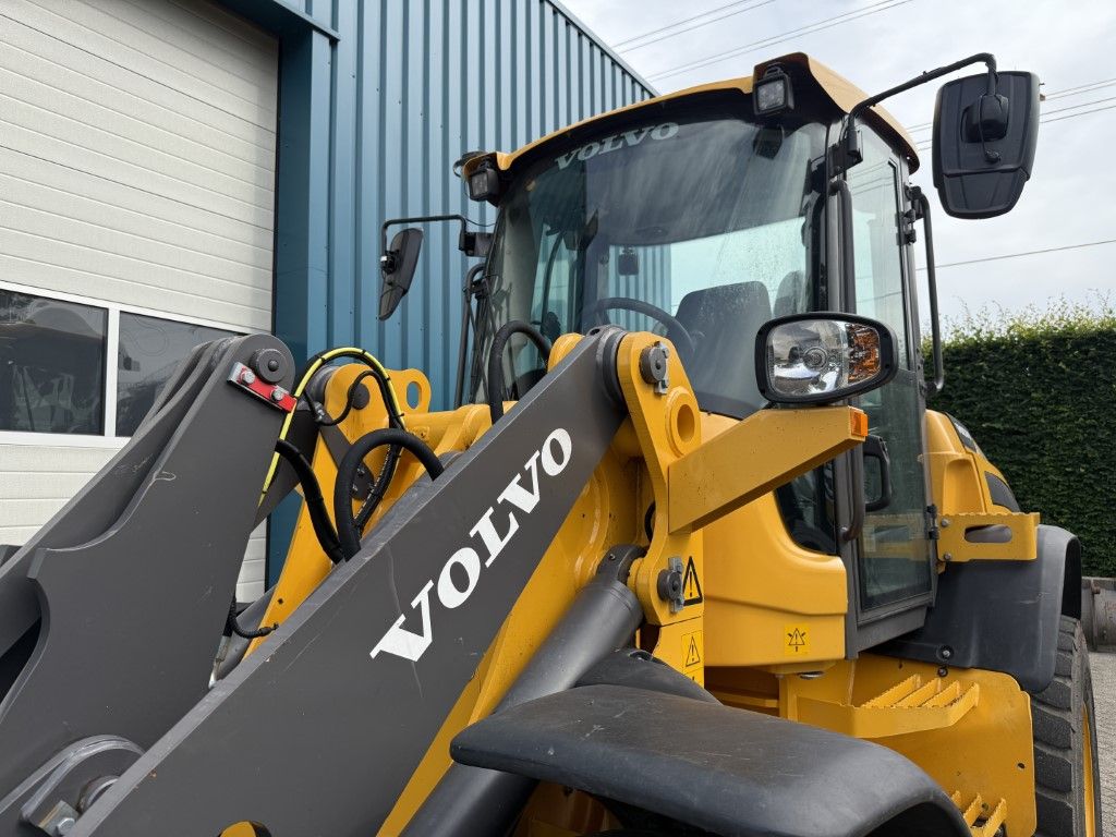 VOLVO L50H (BJR 2019 ) 3250 UUR