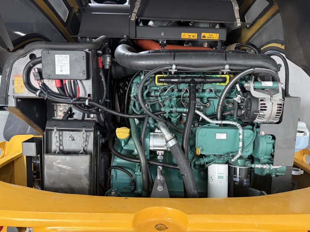 VOLVO L50H (BJR 2019 ) 3250 UUR