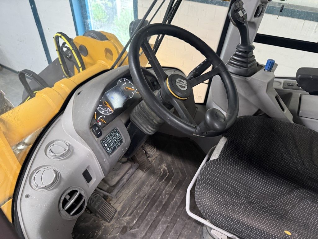 VOLVO L50H (BJR 2019 ) 3250 UUR