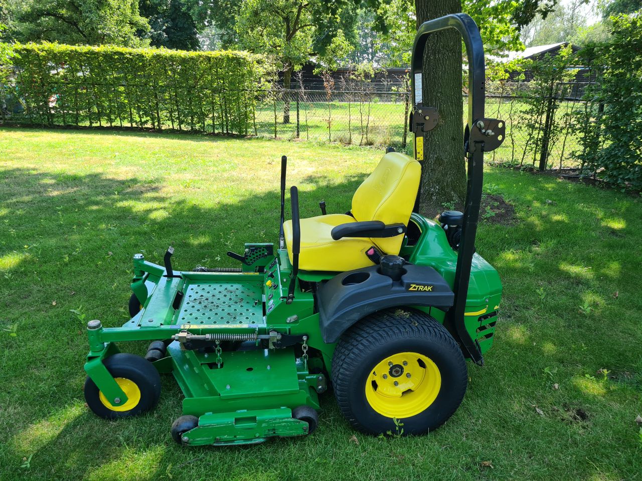 John Deere Ztrak 717 E zero turn zitmaaier mulch maaier.