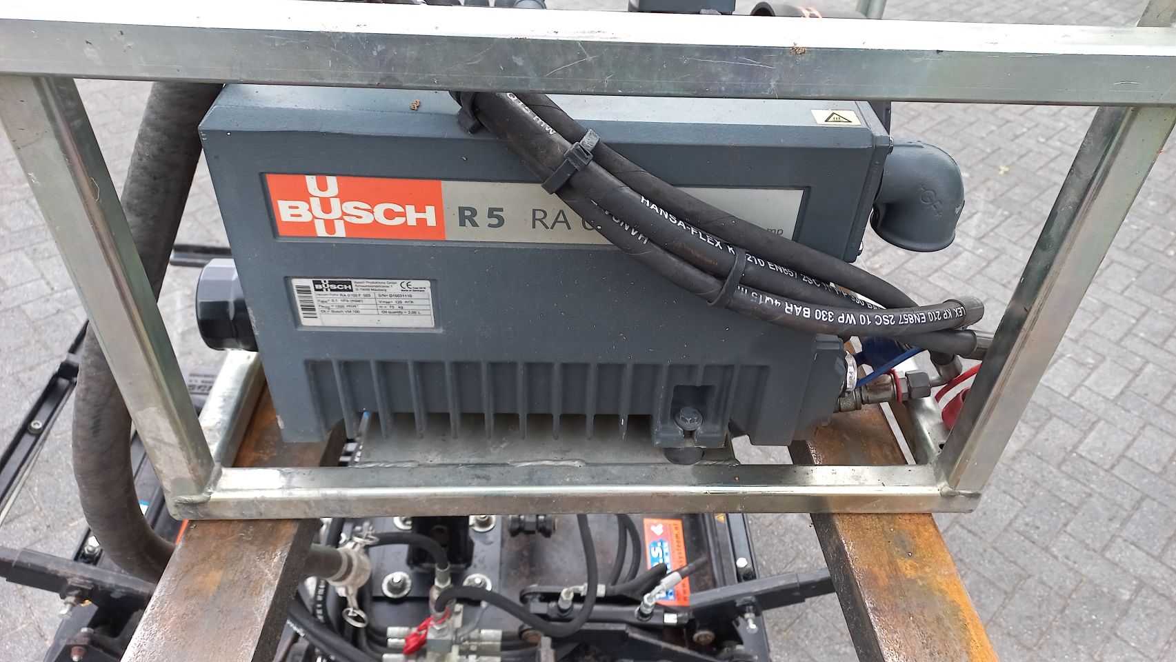 W.O.S 100m3 Vacuumunit en tegel aanzuigplaat