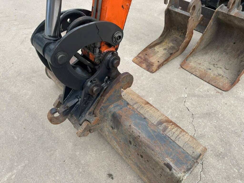Doosan dx19