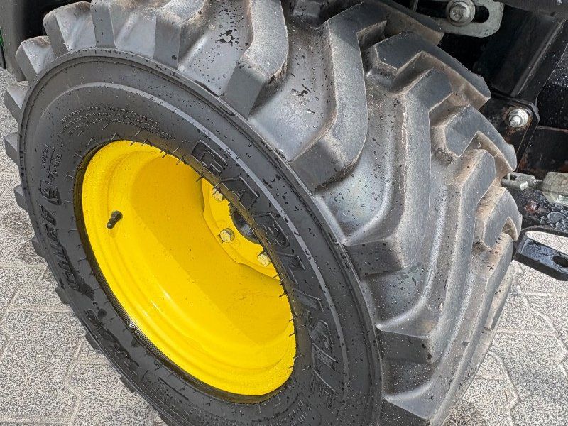 John Deere 1026 R