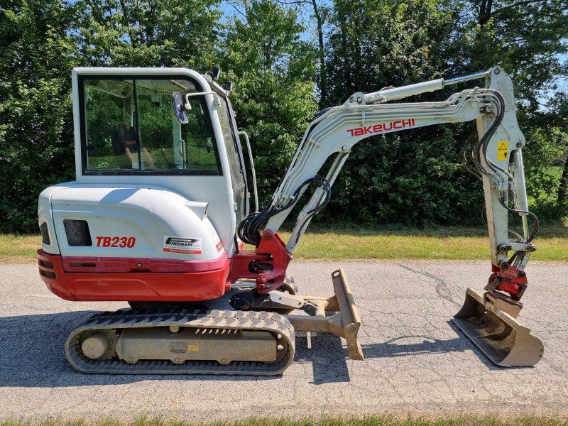 Takeuchi TB 230