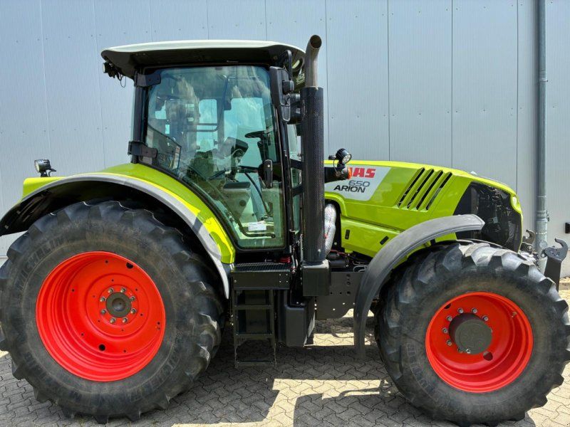 Claas Arion 650 CMATIC