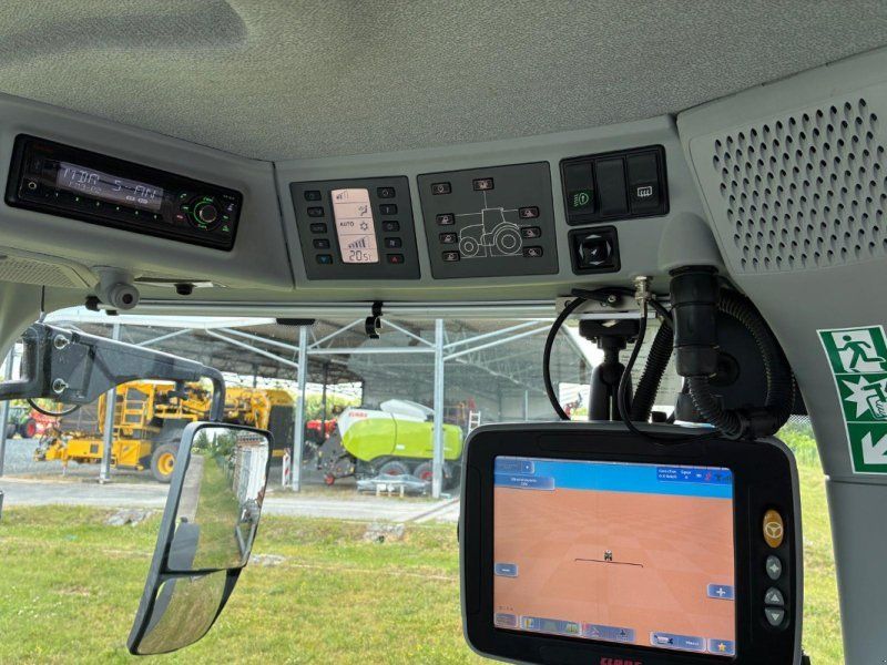 Claas Axion 830 CMATIC
