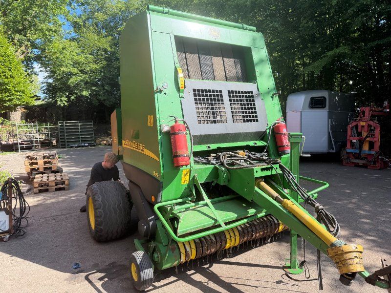 John Deere 592 HiFlow CoverEdge