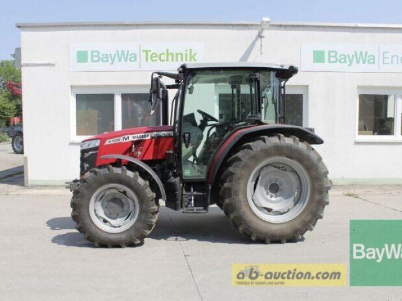Massey Ferguson 4708 M ESSENTIAL