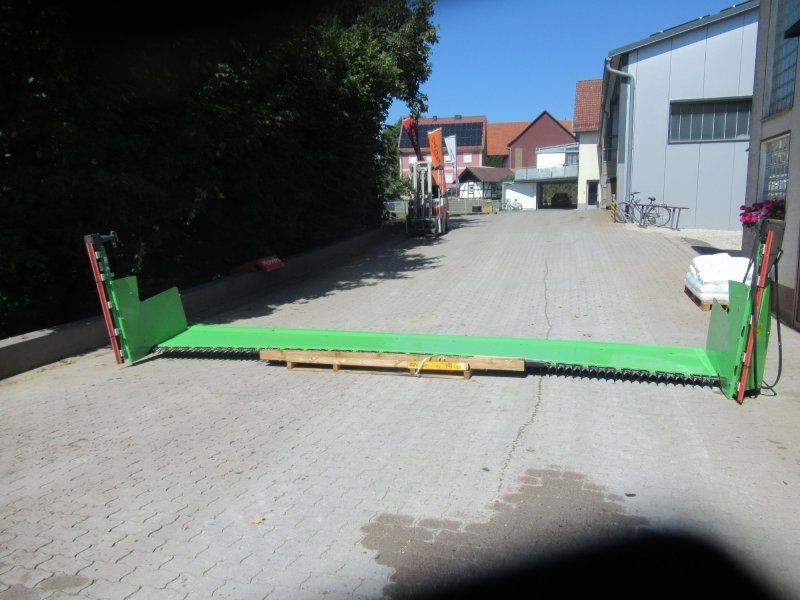 Deutz-Fahr Rapsschneidwerk 6,30 mtr.