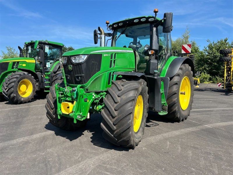 John Deere 6250R