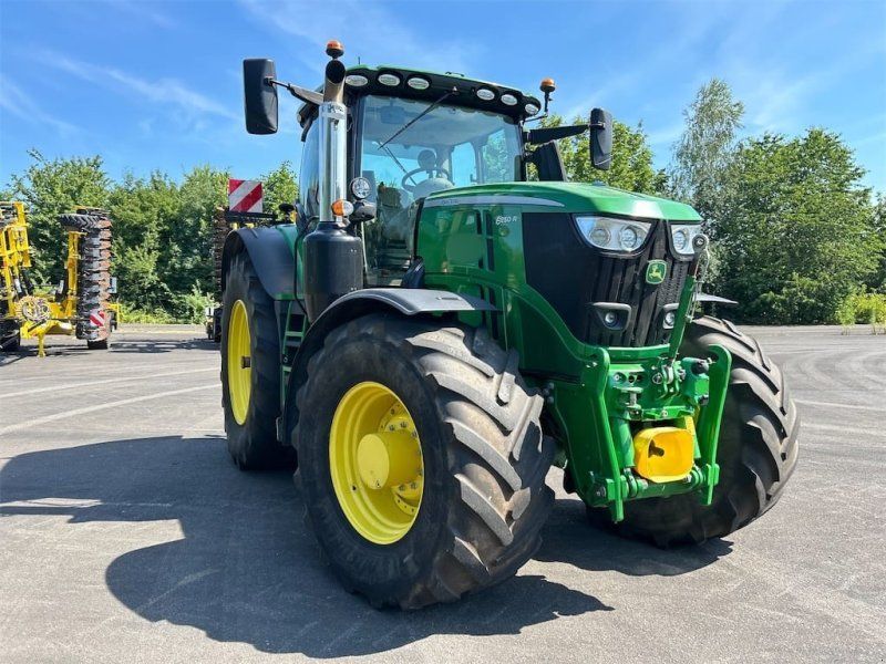 John Deere 6250R