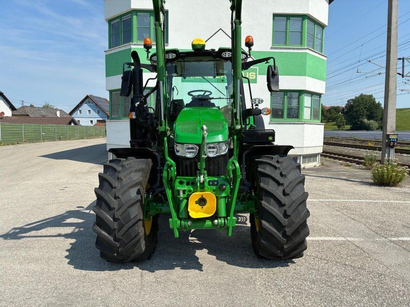 John Deere 6120 M