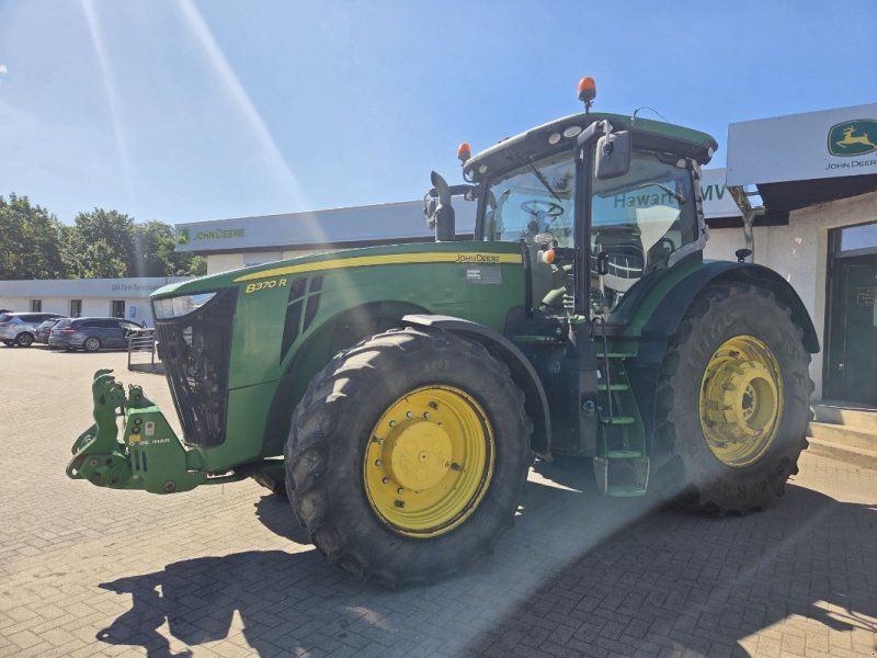 John Deere 8370R