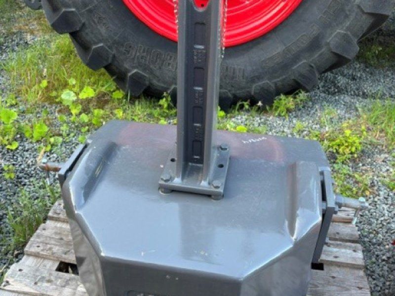 Fendt Belastungsgewicht 1250 kg