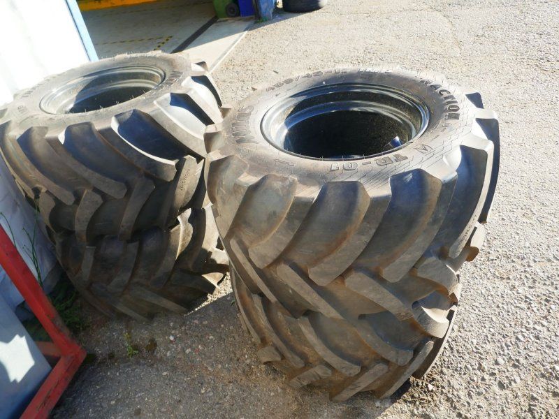 Giant 480/45R17