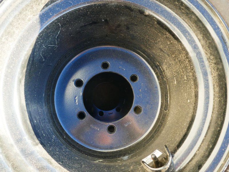 Giant 480/45R17