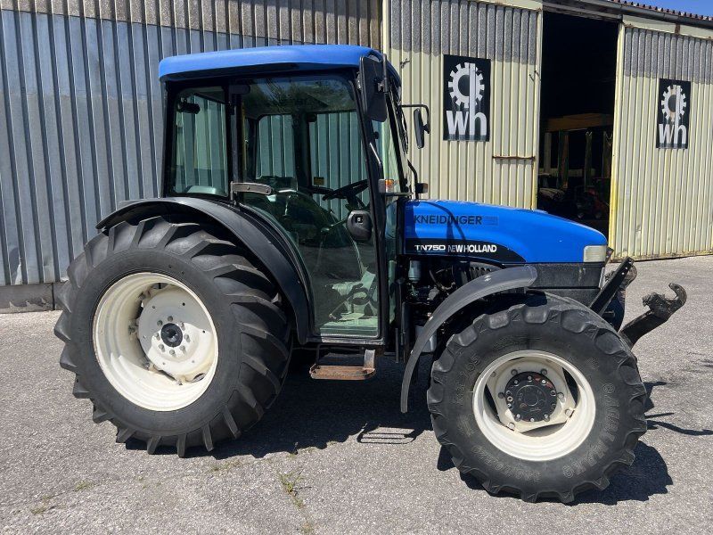 New Holland TN-D 75