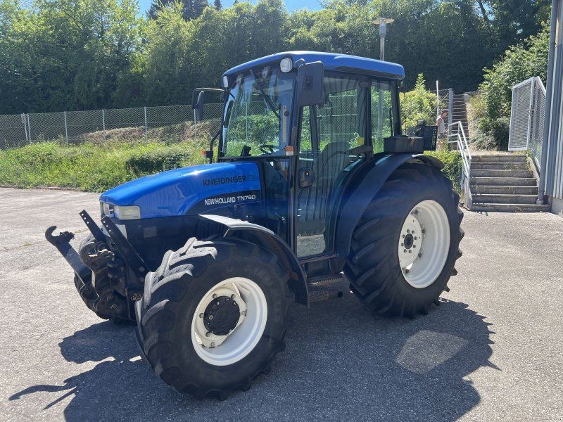 New Holland TN-D 75
