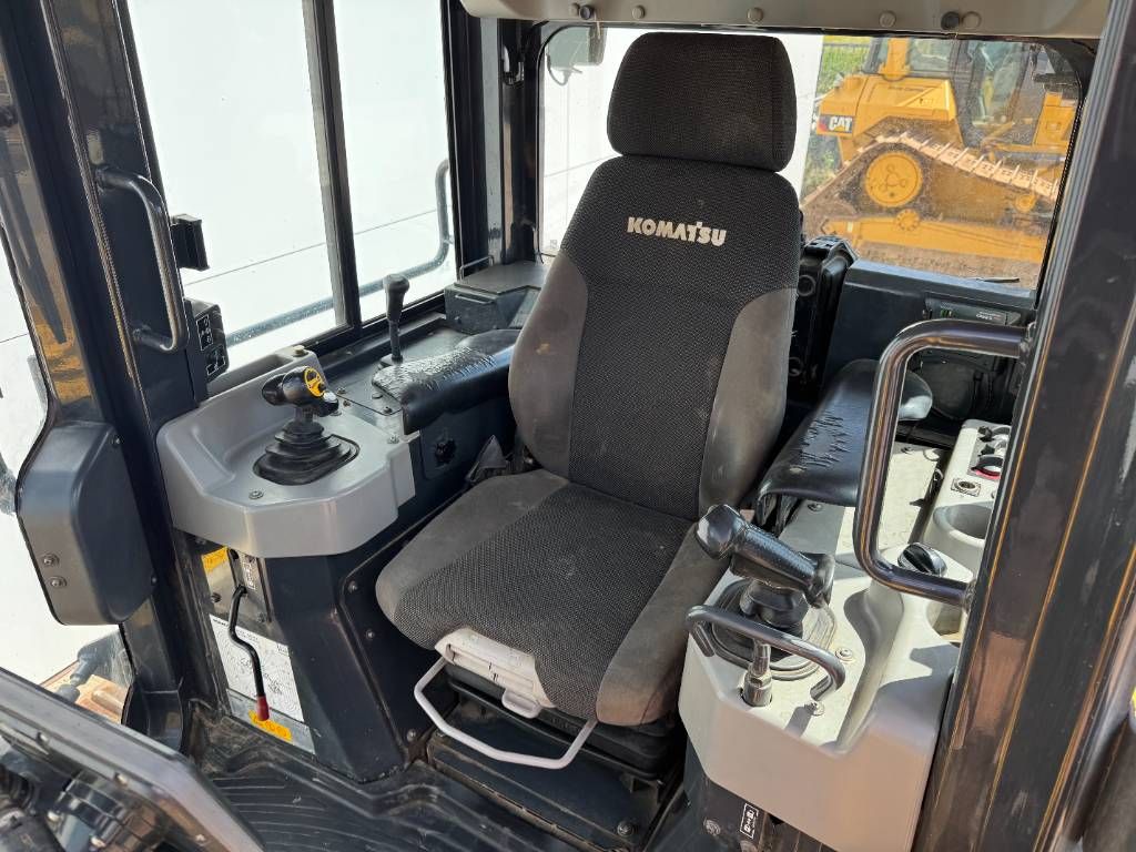 Komatsu D61PXi-24 - GPS System / Folding Blade