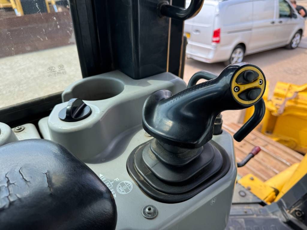 Komatsu D61PXi-24 - GPS System / Folding Blade